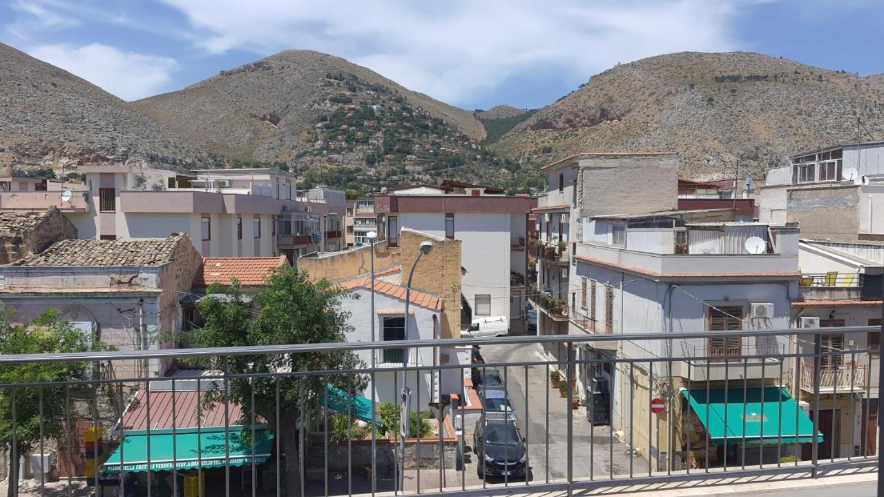 Casa Vicino Mondello Palermo Exterior foto